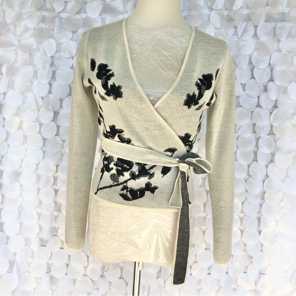 DVF Diane Von Furstenberg Cream, grey & black wrap sweater small Wool Wr… - Picture 4 of 12
